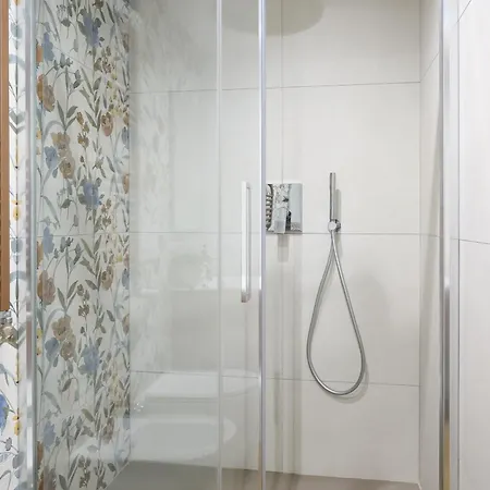 Apartment Rhoome 1 *